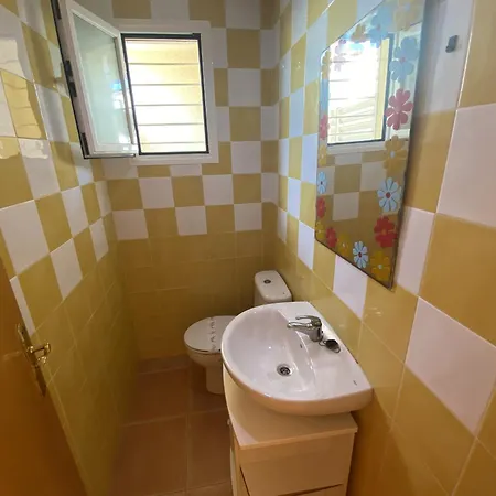Casa Independiente Nova Oropesa 아파트